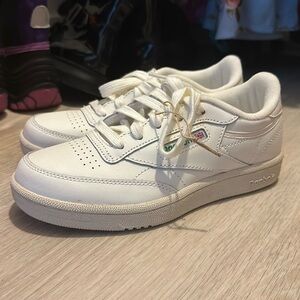 Reebok Classic for kids Unisex US 2 1/2 New